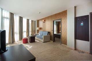Отель Hotel Primorsko Del Sol Приморско Люкс с 1 спальней (для 2 взрослых и 2 детей) - Главное здание-3